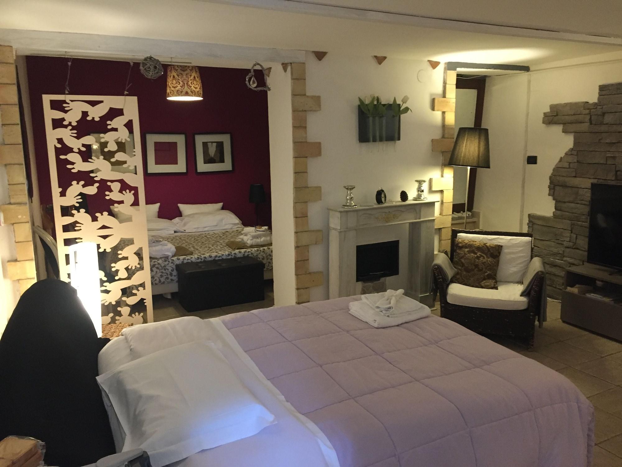 Casa Tipica Siciliana Patronale Home Bedandbreakfast Tremetrisoprailcielo Camere Con Vista, Colazione Interna In Terrazzo Panoramico カルタジローネ エクステリア 写真