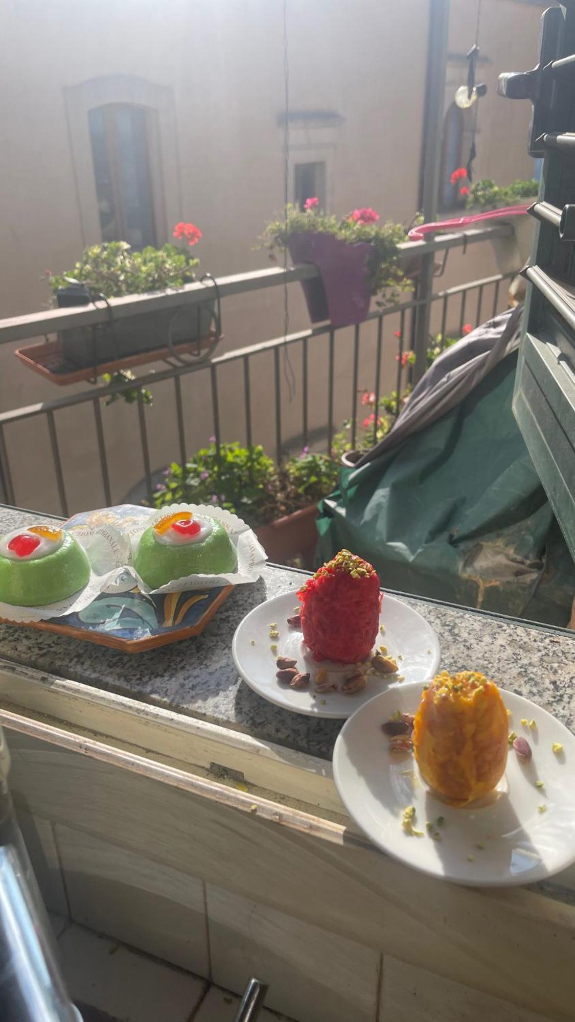 Casa Tipica Siciliana Patronale Home Bedandbreakfast Tremetrisoprailcielo Camere Con Vista, Colazione Interna In Terrazzo Panoramico カルタジローネ エクステリア 写真