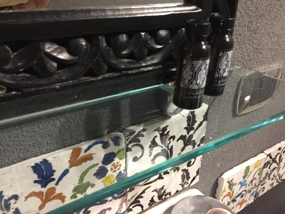 Casa Tipica Siciliana Patronale Home Bedandbreakfast Tremetrisoprailcielo Camere Con Vista, Colazione Interna In Terrazzo Panoramico カルタジローネ エクステリア 写真